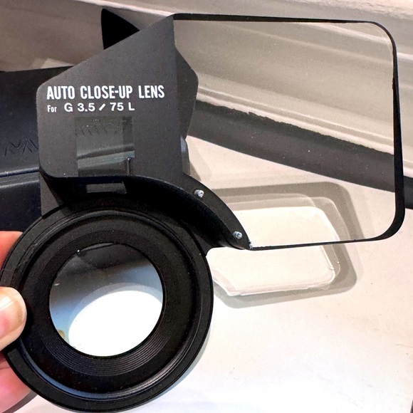📷 Mamiya Auto Close-Up Lens for G 3.5 / 75 L - Never Used, Still in Box - Picture 1 of 16